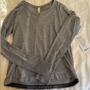 Lululemon Swiftly Tech Long Sleeve (Race Length)